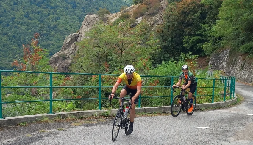 SportActive guests on a French Alps descent