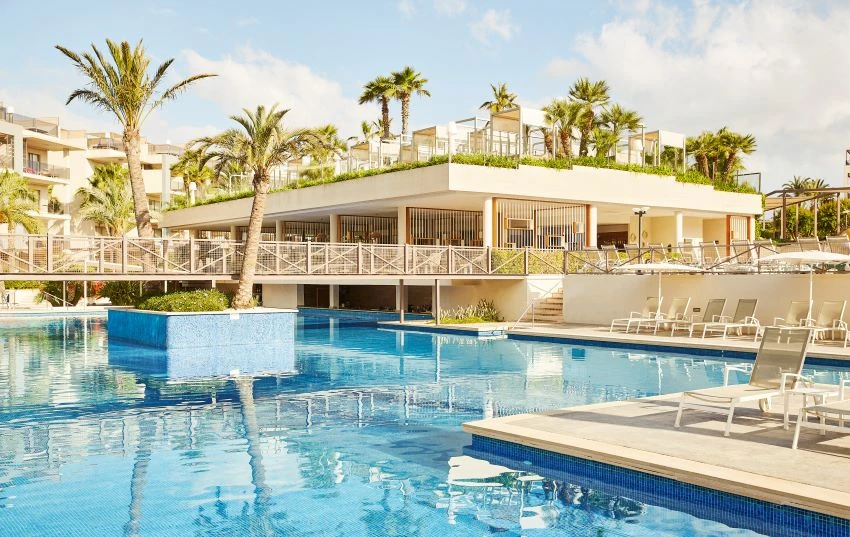 Mallorca package prices 2025 - Hotel Zafiro Palace Main Swimming Pool