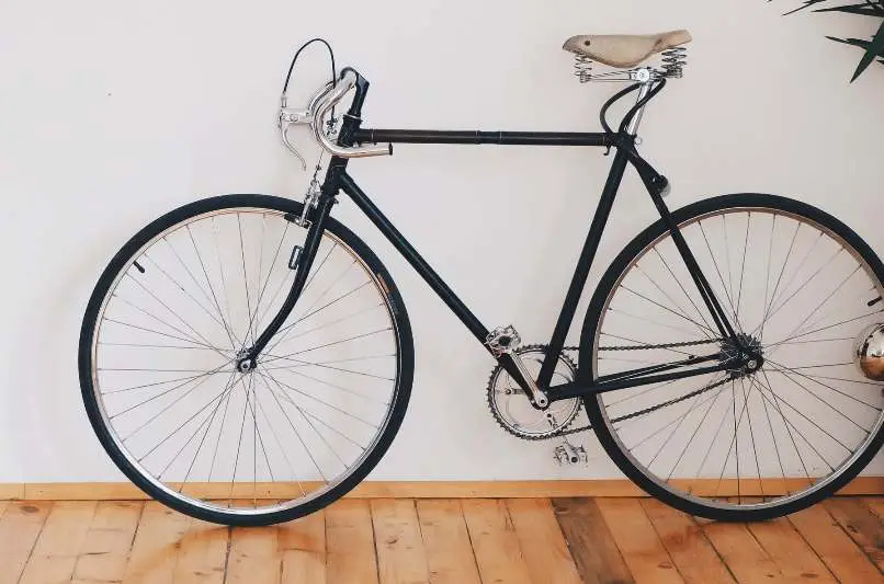 cycling vintage bike sciatica