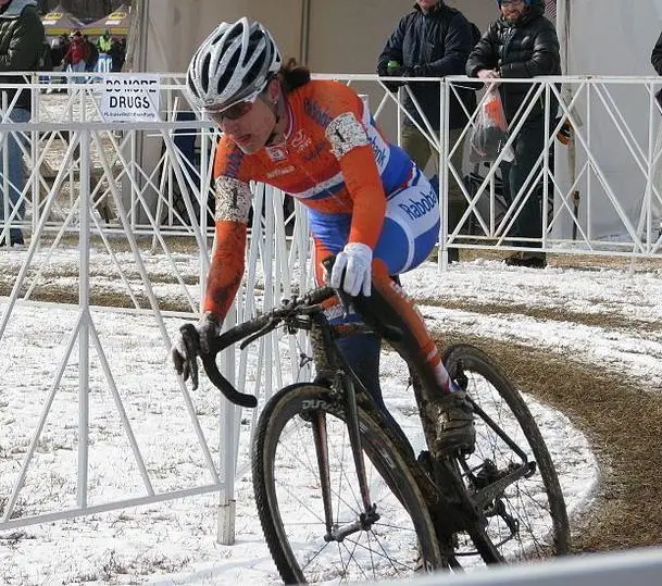 Marianne Vos Riding in the World Cyclocross Championships 2013 - Five Inspirational and Influential Women Cyclists Past and Present - SportActive