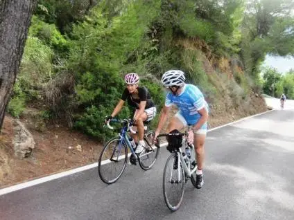 Trudy didn't hear Sean coming&hellip; ; she'll dig in now as she can literally fly up the hills...! But Sean Kelly is always kind when the top of the mountain arrives...