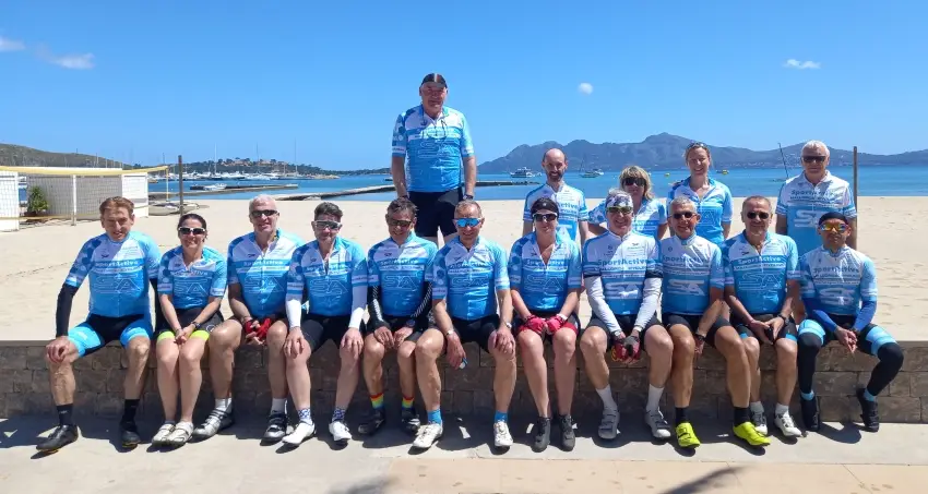 SportActives Mallorca cyclist at the beach