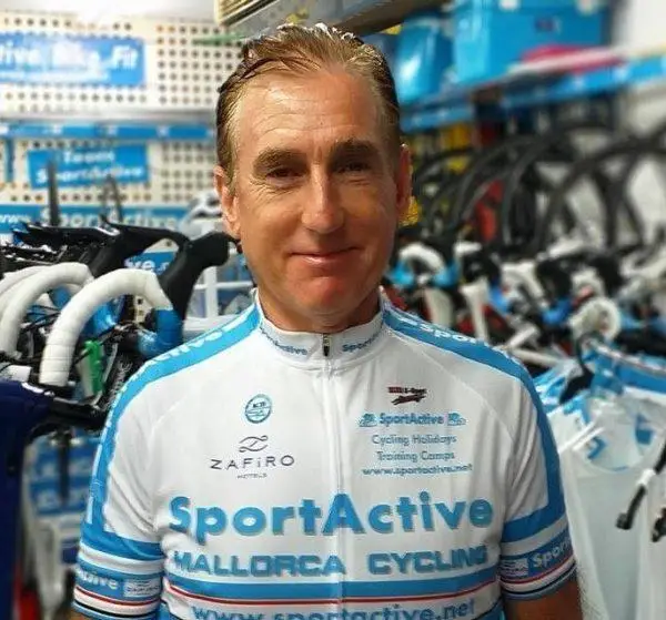 Sean Kelly in 2020 in Mallorca with SportActive in the bike garage